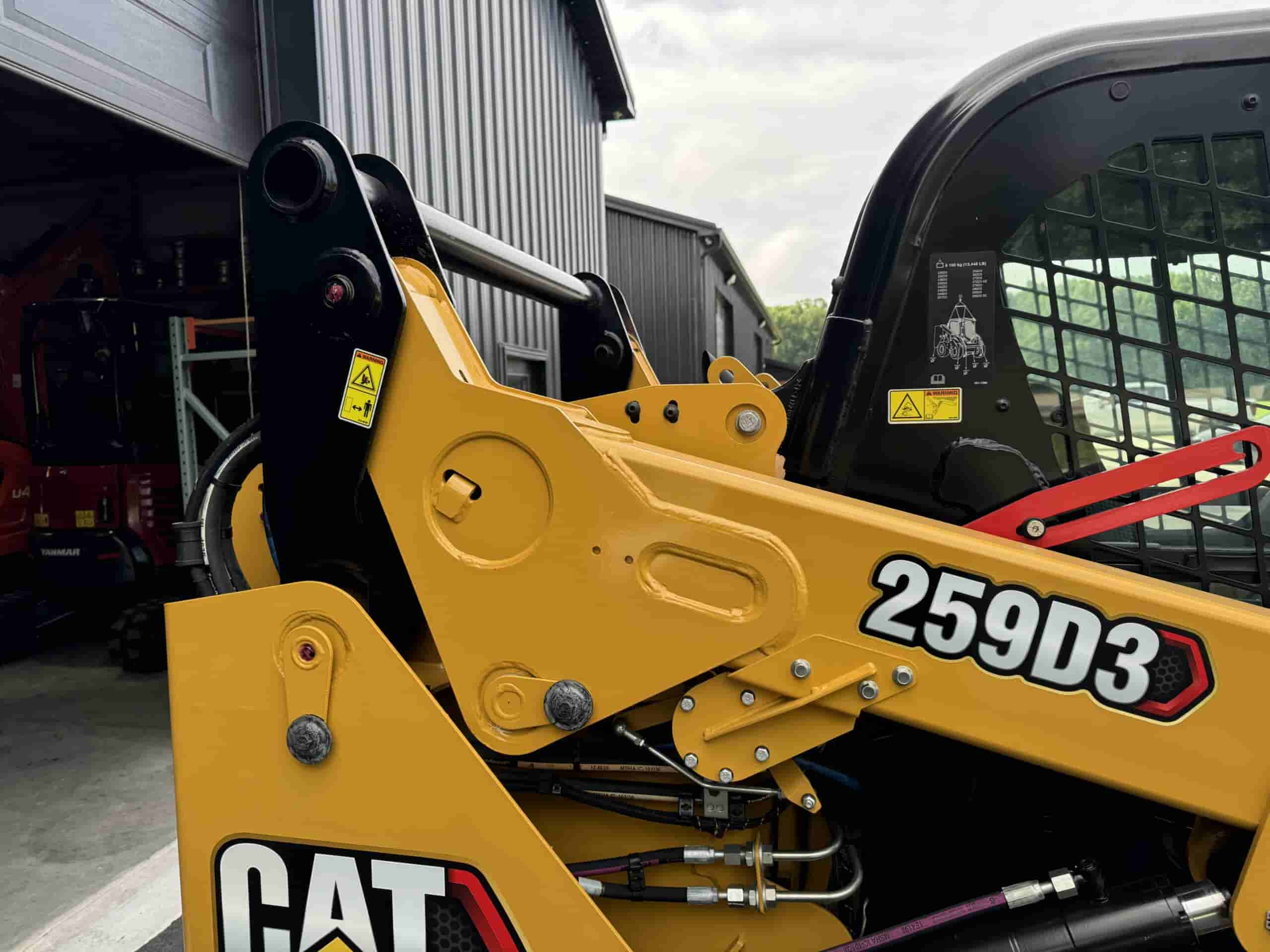 2022 CAT 259D3 CLEAN
